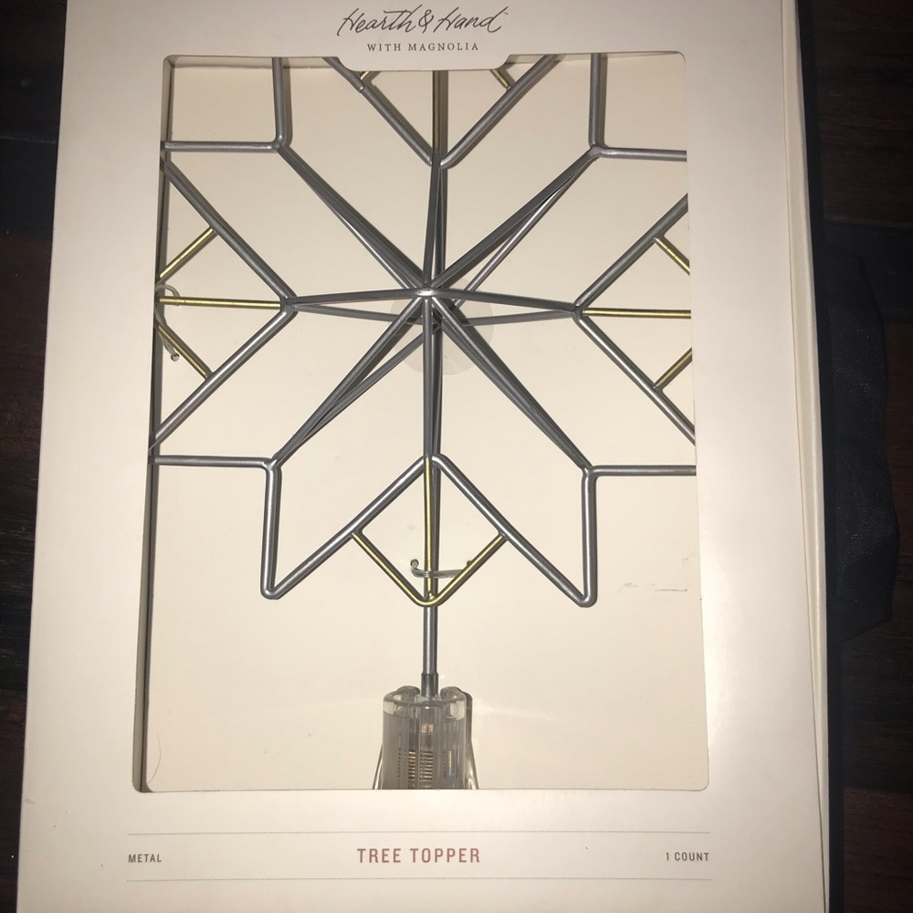 Hearth & Hand w/ Magnolia Rustic Christmas Topper